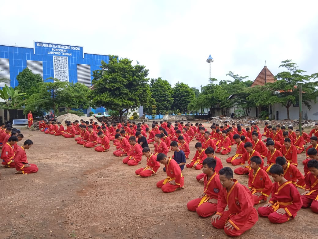Ujian Kenaikan Tingkat Tapak Suci Putera Muhammadiyah di Muhammadiyah Boarding School Poncowati